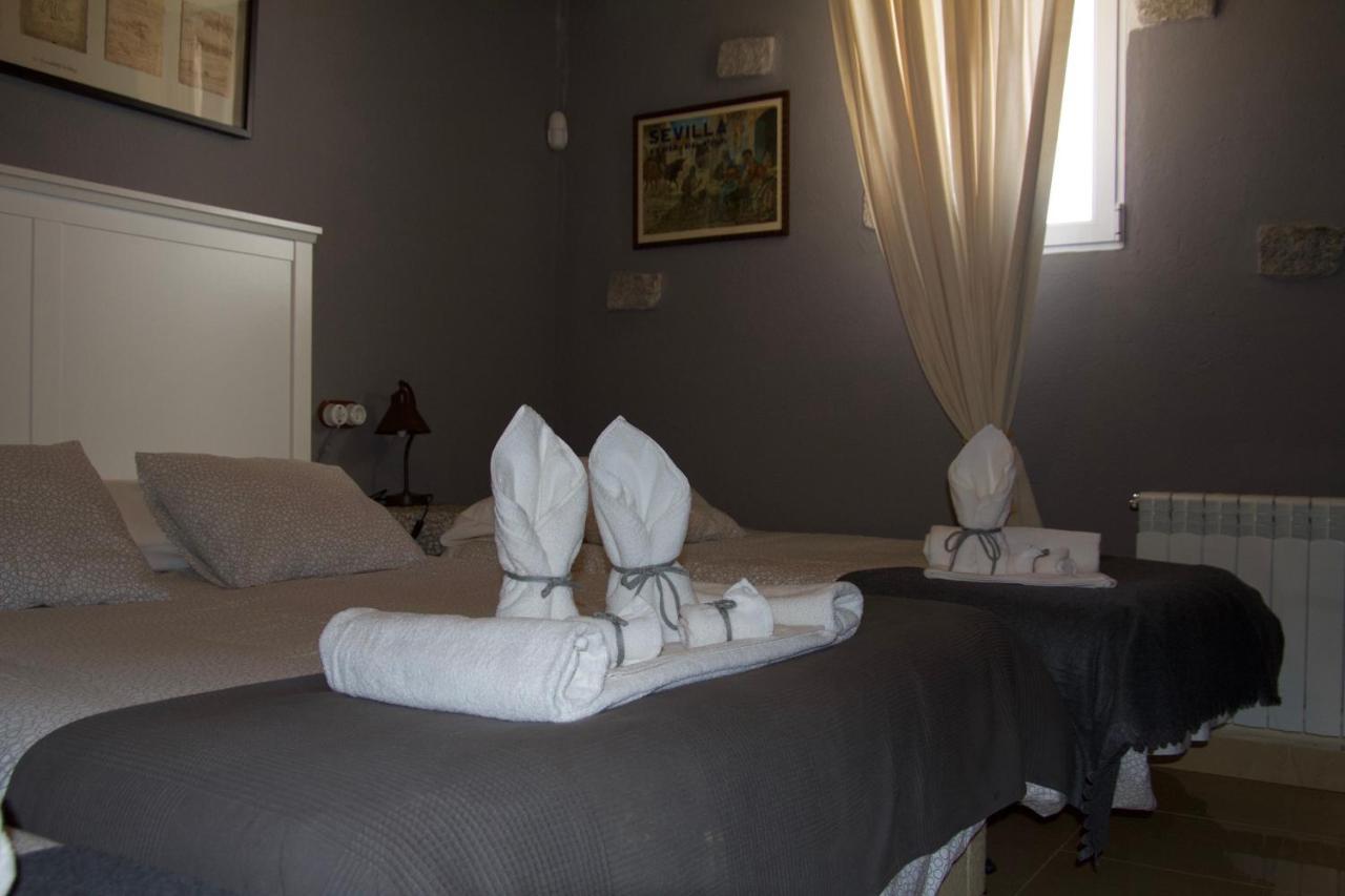 La Jara Casa Rural Guest House Hinojosa del Duque Luaran gambar